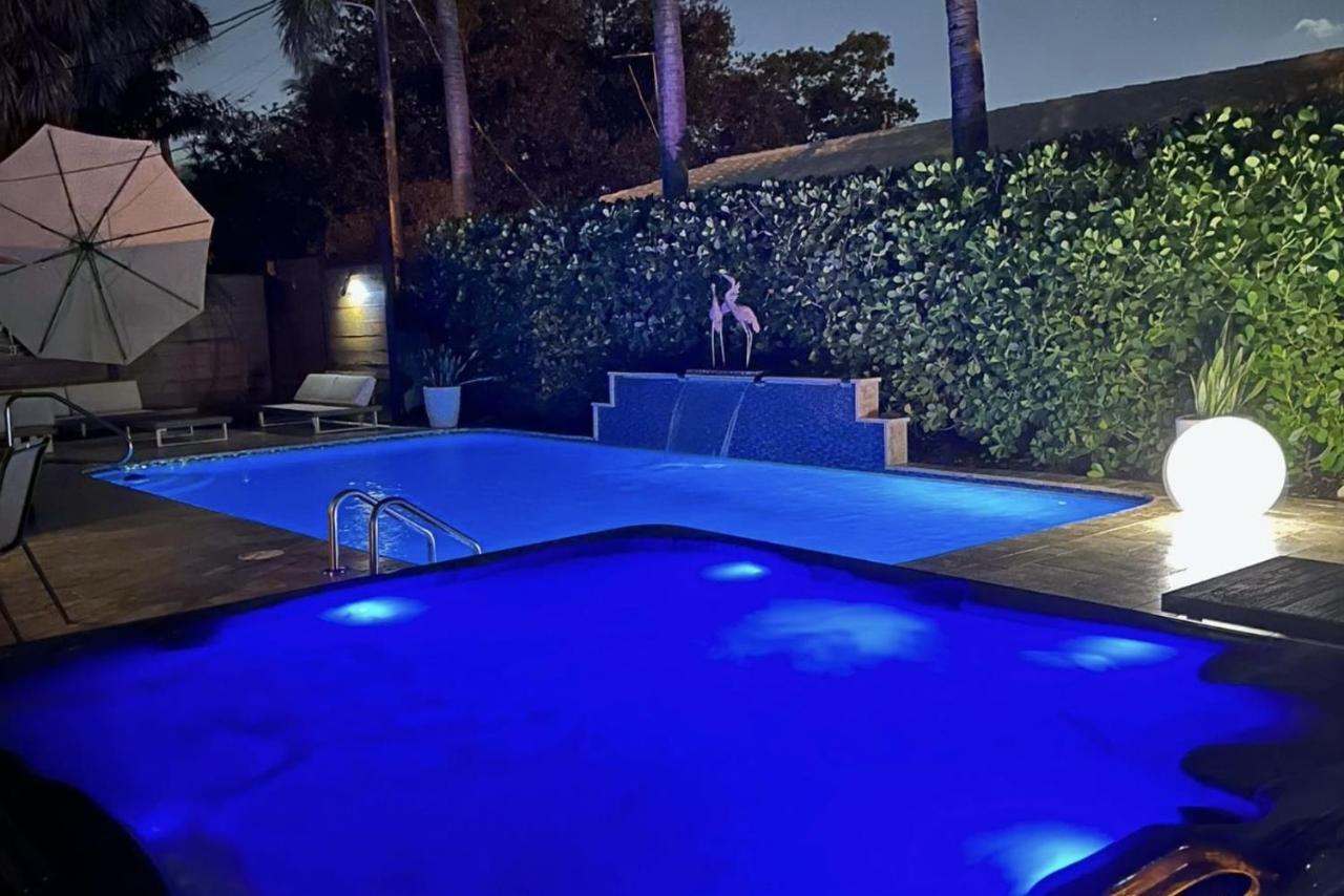 Palms Retreat! Giant Heated Pool-Hottub-Firepit-5Min2Beach-Pets-Ev Chgr Fort Lauderdale Eksteriør bilde